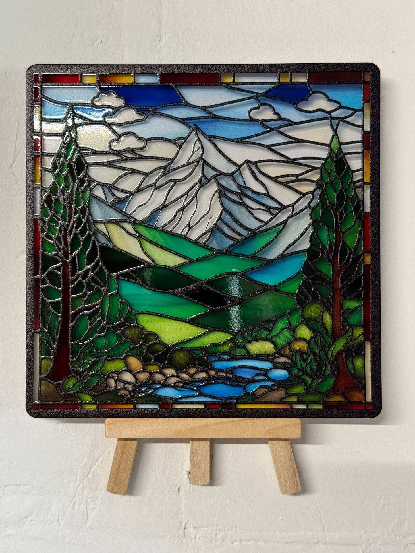 Vitrail Montagnes Alpines – Paysage de montagne et vallée verdoyante