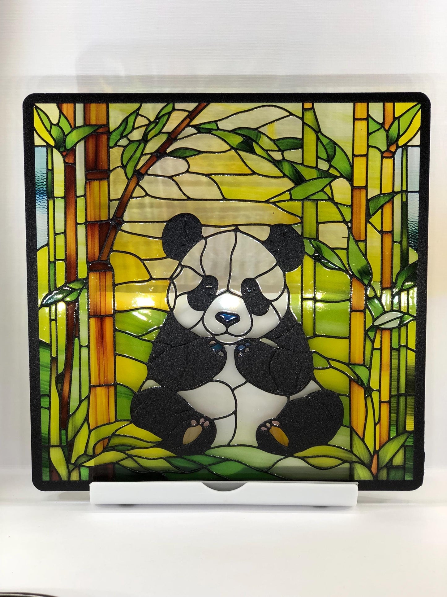 Vitrail Le Panda – Décoration de Vitre Inspirée de la Nature – Cadeau Original pour Amoureux des Pandas