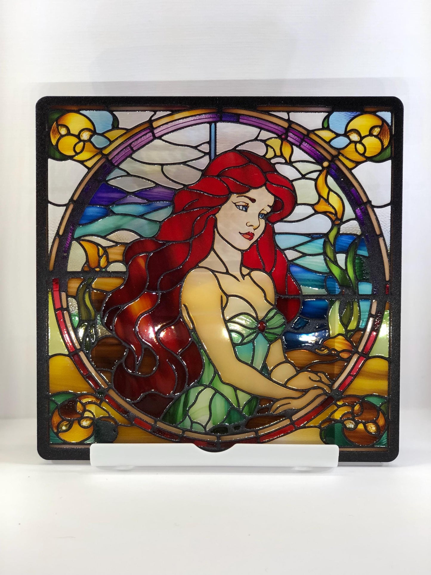 Vitrail Ariel – Décoration de Vitre Féérique – Cadeau Original pour Passionnés de Contes de Fées