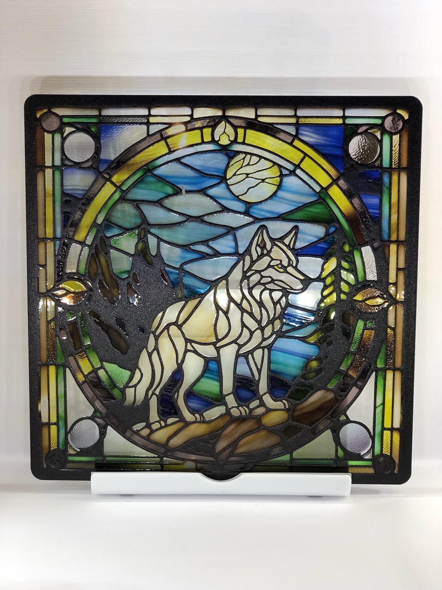 Vitrail Loup Sous La Lune – Décoration de Vitre Sauvage – Cadeau Nature et Mystère