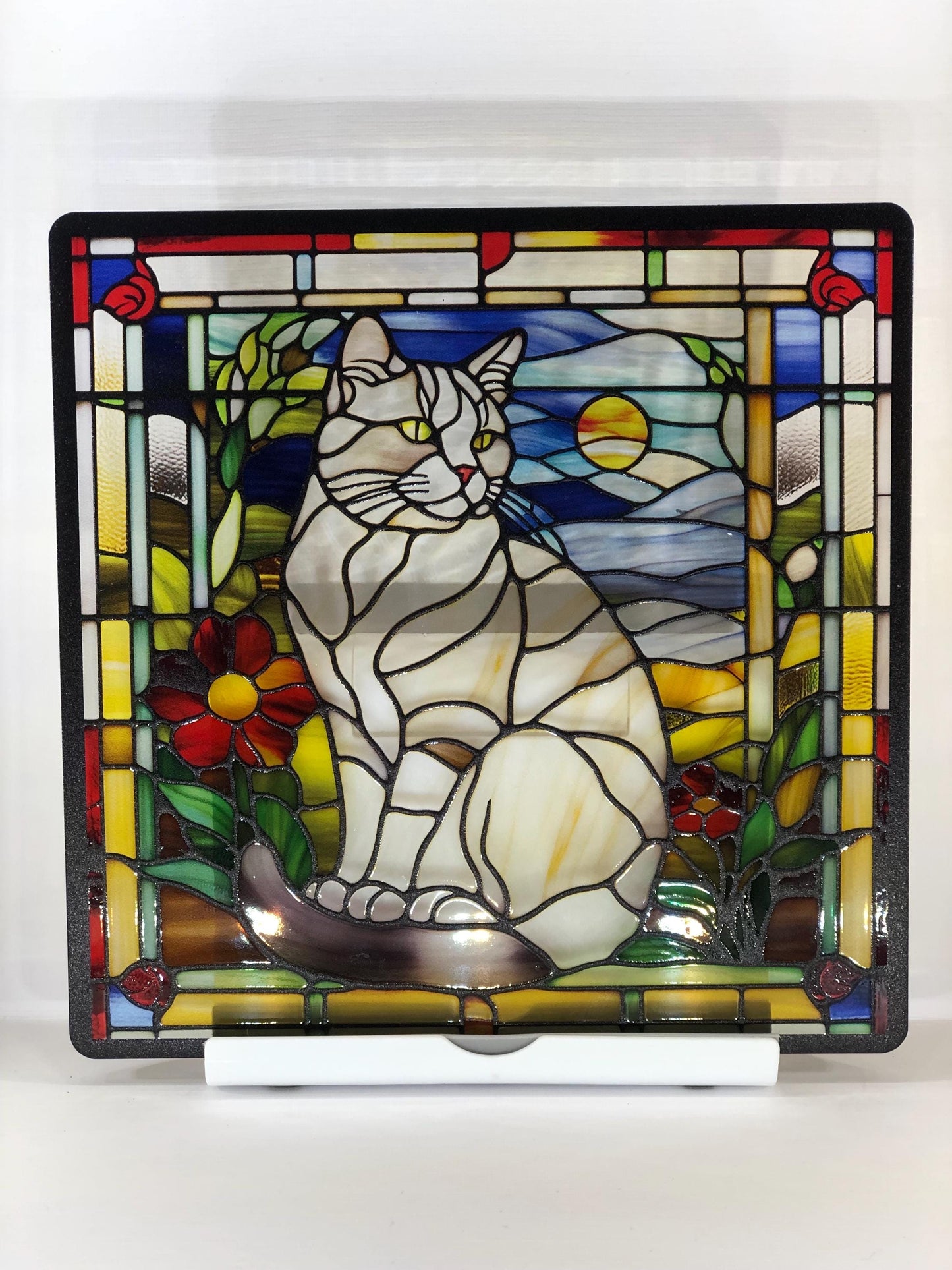 Vitrail Chat Blanc dans le Jardin – Décoration de Vitre Féline – Cadeau Original pour Amoureux des Chats