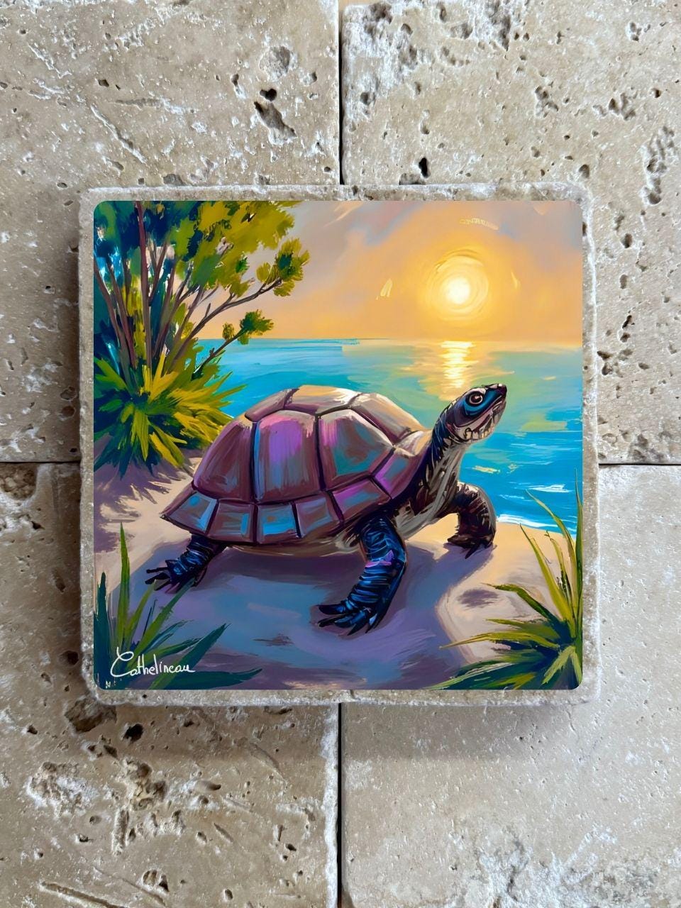 Carreau en travertin 10x10 cm – Tortue au coucher de soleil, verso liège