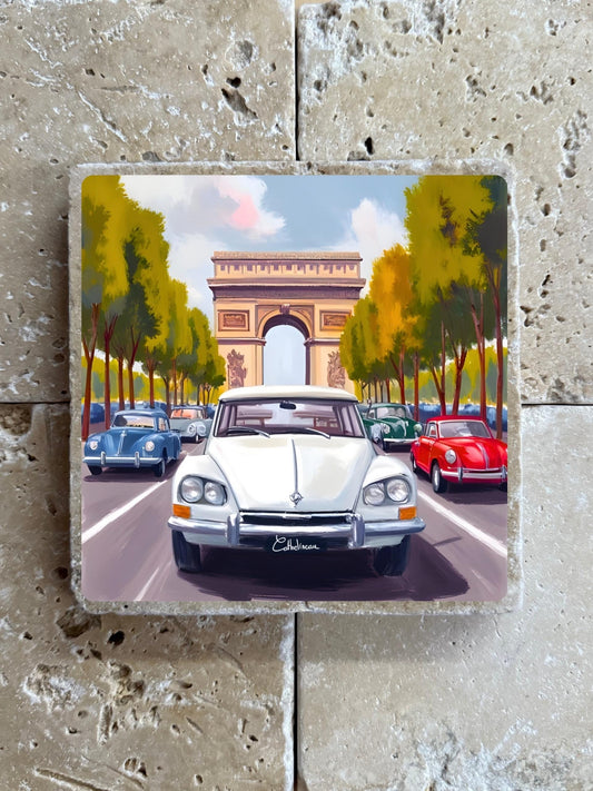 Pierre travertin 10x10 cm – Carreau décoratif voiture vintage la citroën DS à l’Arc de Triomphe, automobile rétro parisienne, verso liège