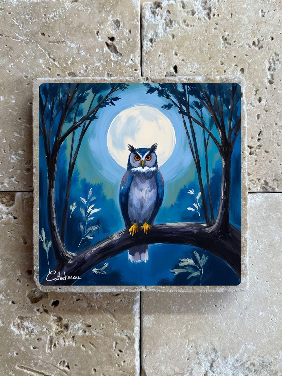 Carreau en travertin 10x10 cm – Hibou sous la pleine lune, verso liège