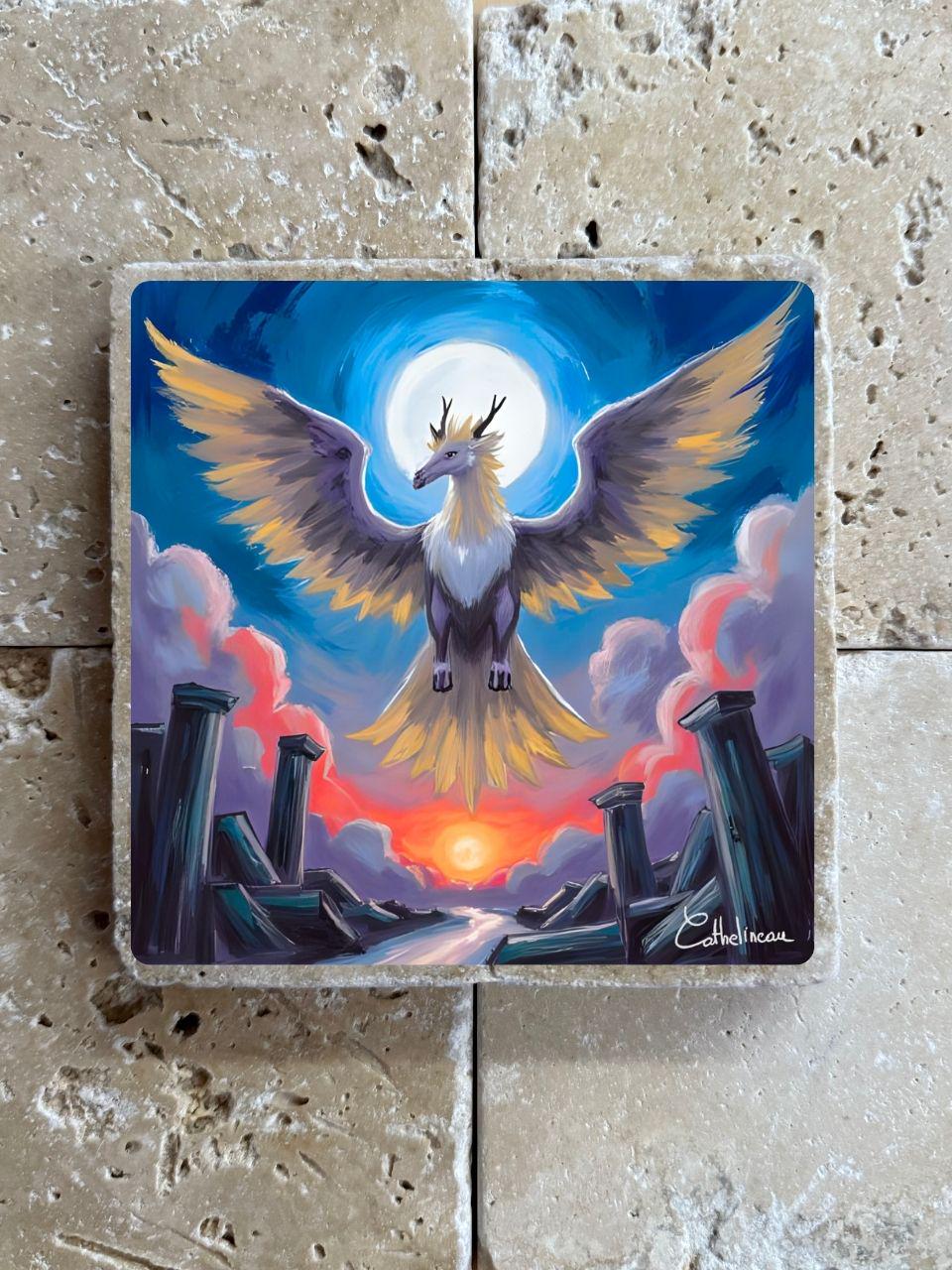 Pierre travertin 10x10 cm – Carreau décoratif créature ailée divine, verso liège