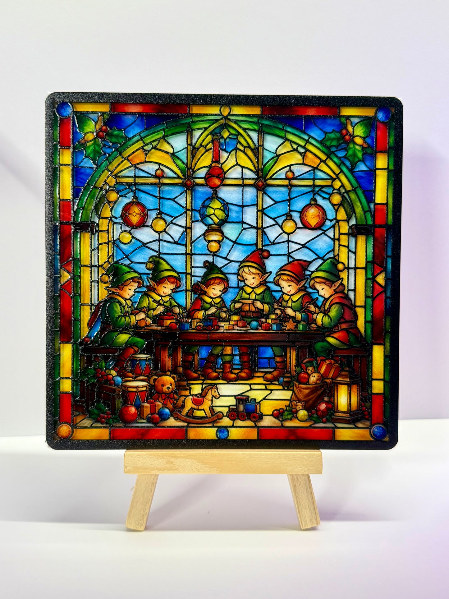 Vitrail L'Atelier du Père Noël et ses Lutins – Décoration de Vitre Festive – Cadeau Original pour les Fêtes de Fin d'Année