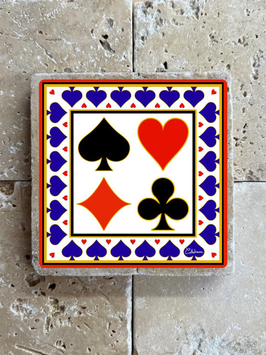 Symboles de cartes à jouer sur pierre de travertin – carreau décoratif 10x10 cm – résistant à l’eau et à la chaleur